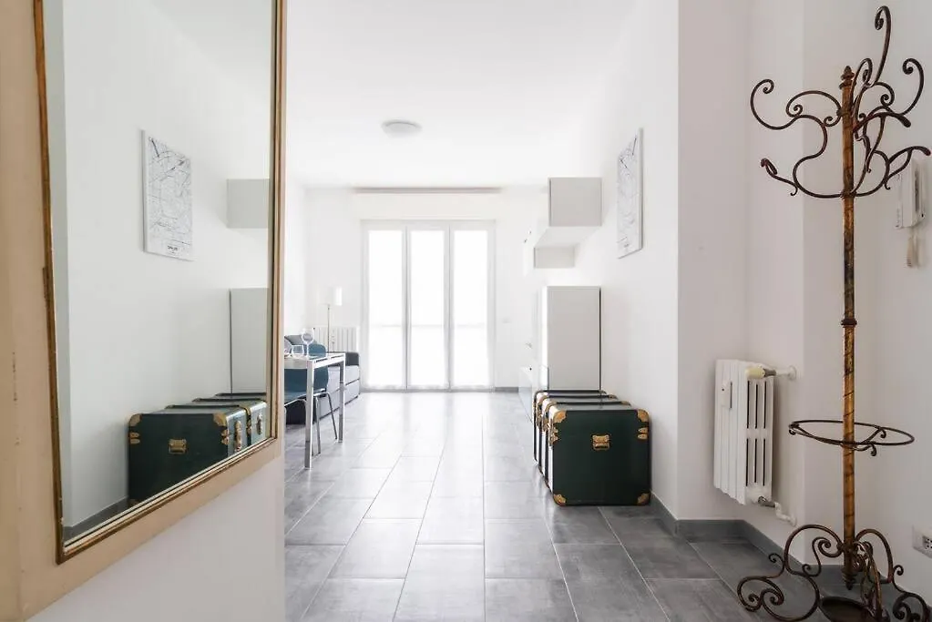 Da Anna E Vanni Ai Navigli Apartment Milan