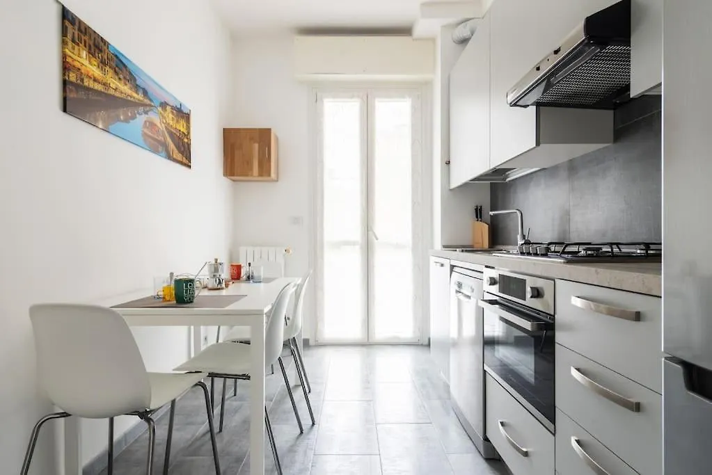 Da Anna E Vanni Ai Navigli Apartment Milan